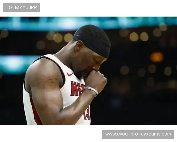 热火新希望凯尔·韦尔闪耀，28分19篮板带队获胜